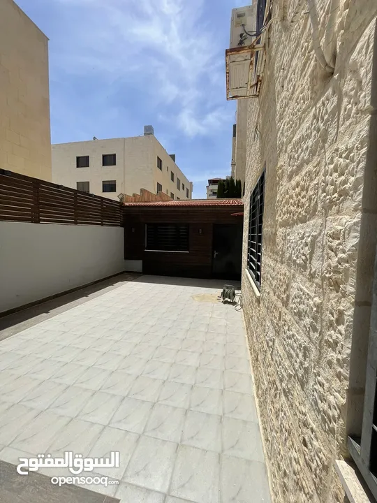 ‎للبيع – شقة أرضية مميزة في أرقى مناطق خلدا (العوجانية) ‎ الموقع: بالقرب من مدارس المعارف الدولية