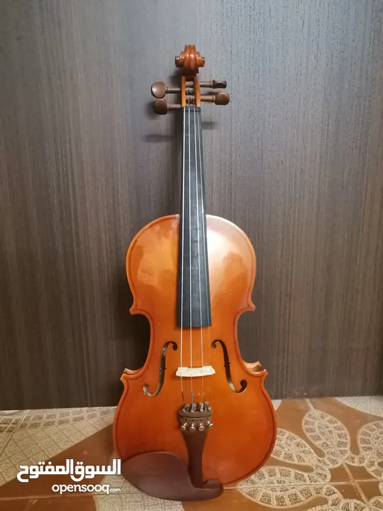 كمان violin للبيع بسعر مناسب (متبقي 1)