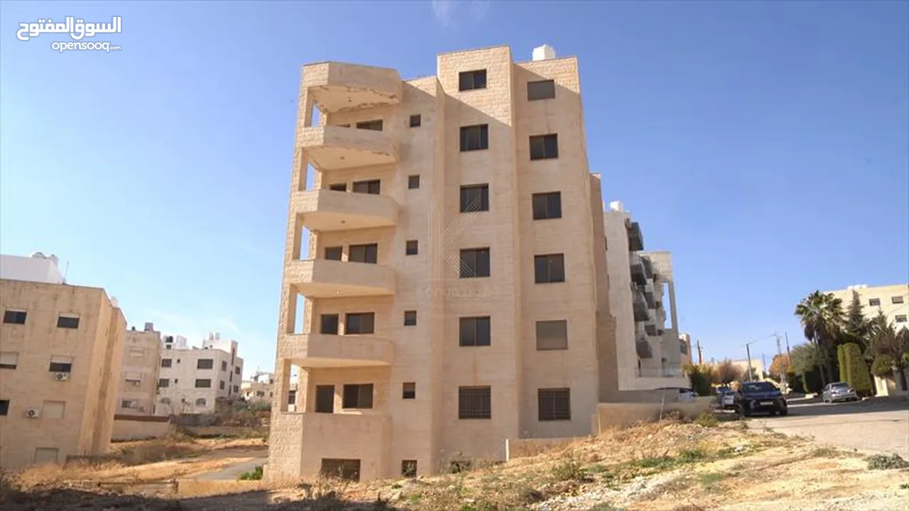 بناية سكنية للبيع في مرج الحمام