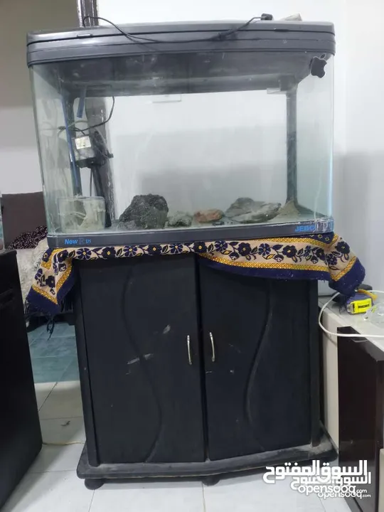 حوض سمك اجنبي النوع جيبو  القياس 80