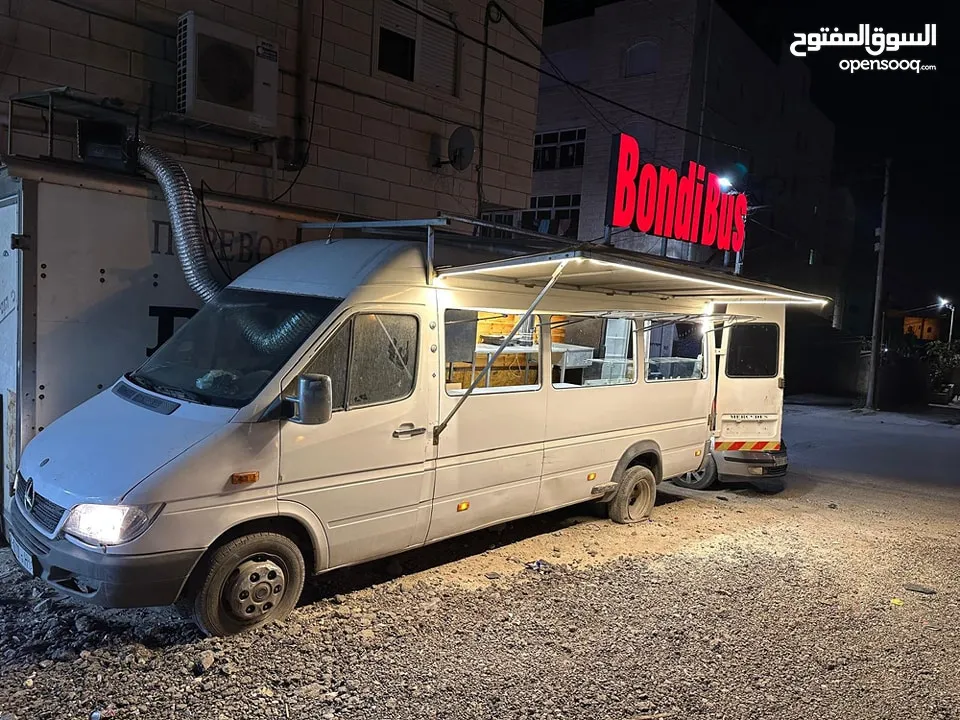مشروع باص متنقل للبيع