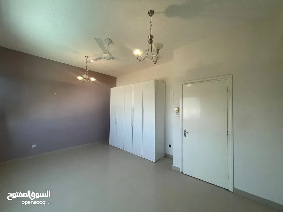 4 + 1 Maid Room Nice Villa for Rent in MSQ