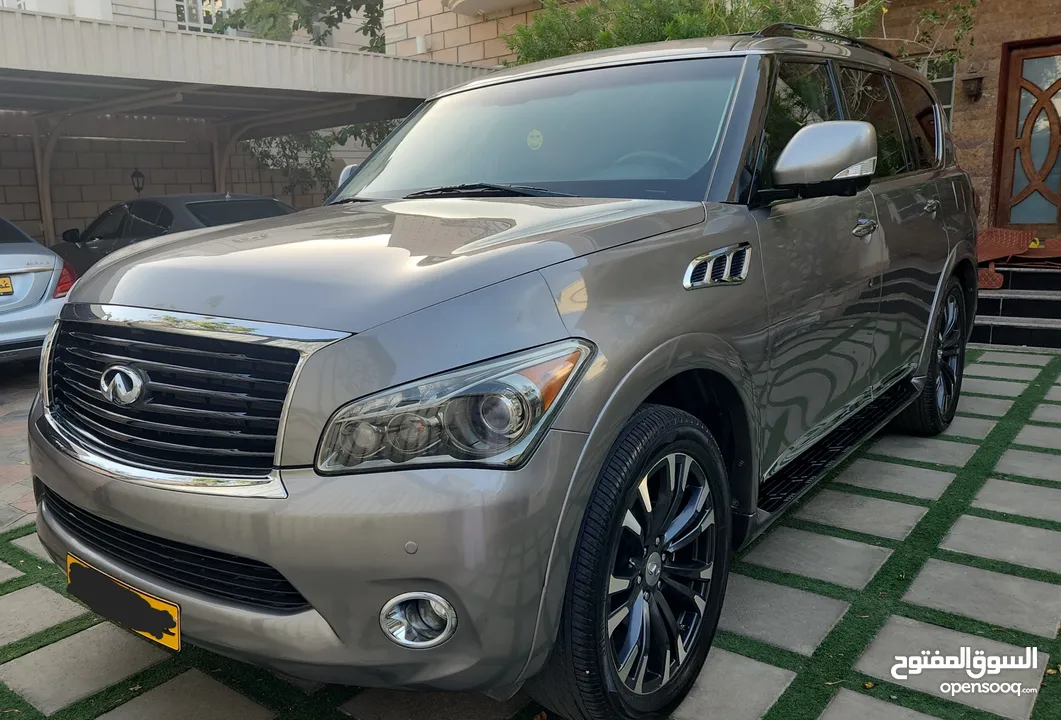 انفنتي qx56 2013  وارد أمريكا بحدث بسيط جدا