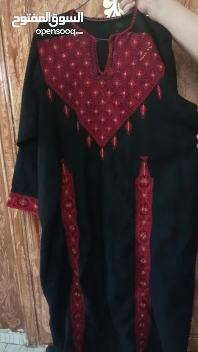 أثواب للبيع