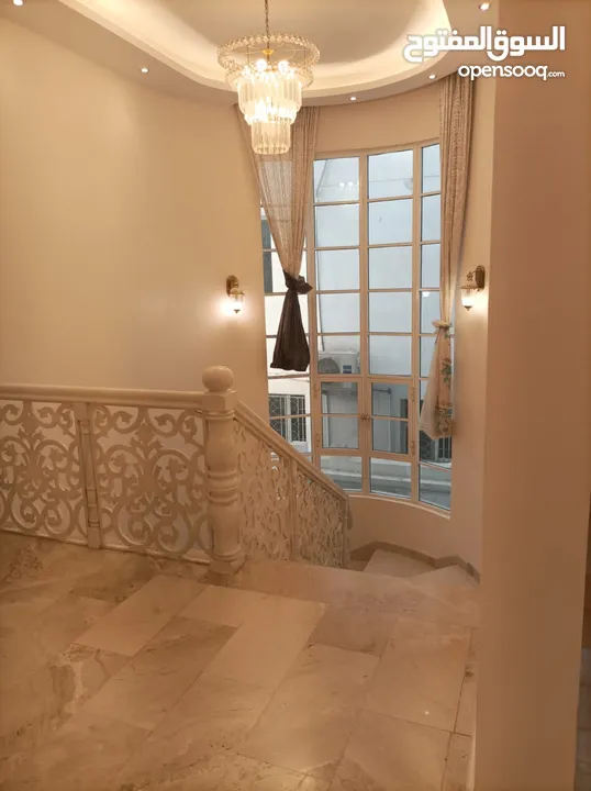 6 Bedrooms Villa for Sale in Al Khuwair REF:1046AR