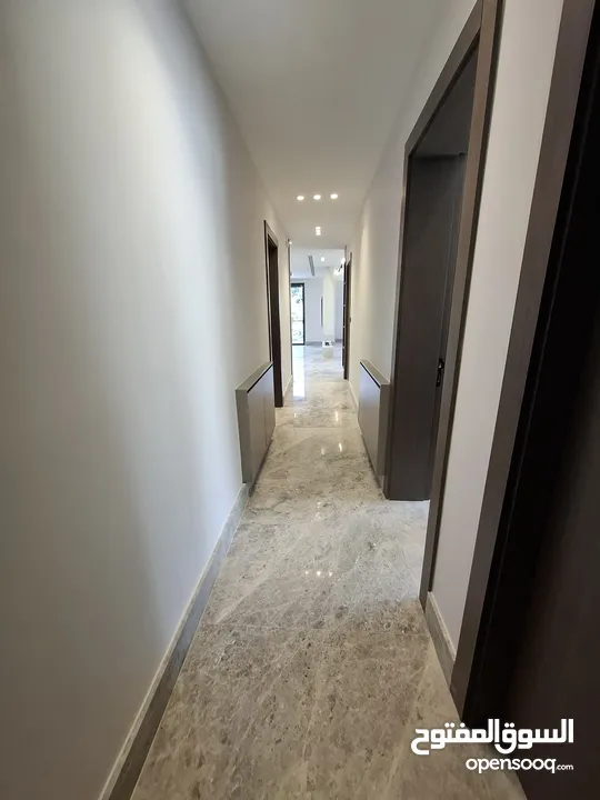 شقة مفروشة للإيجار  ( Property 42970 )-175063743