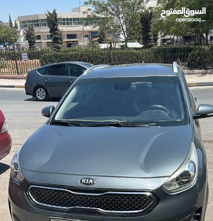 كيا نيرو نظيفة جدا للبيع استعمال شخصي سبب البيع السفر