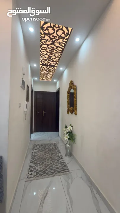 شقه شبه جديده للبيع