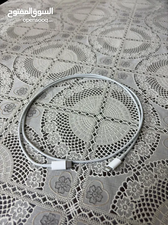 كيبل شاحن ايفون اصلي 100% بحال الوكالة iPhone charging cable