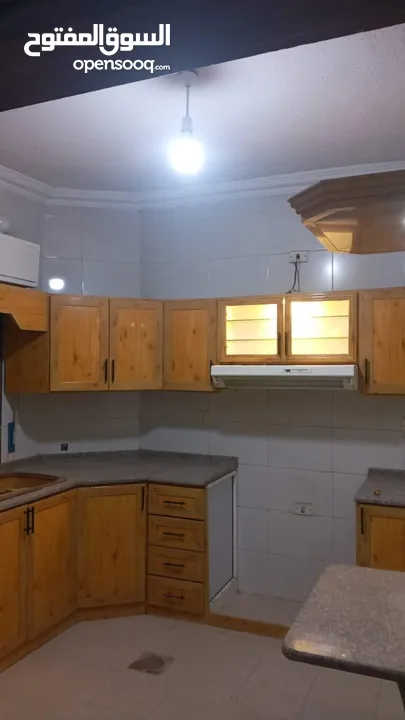 شقة لبيع قريبة من وزارة الصحة و مستشفى الامير حمزة