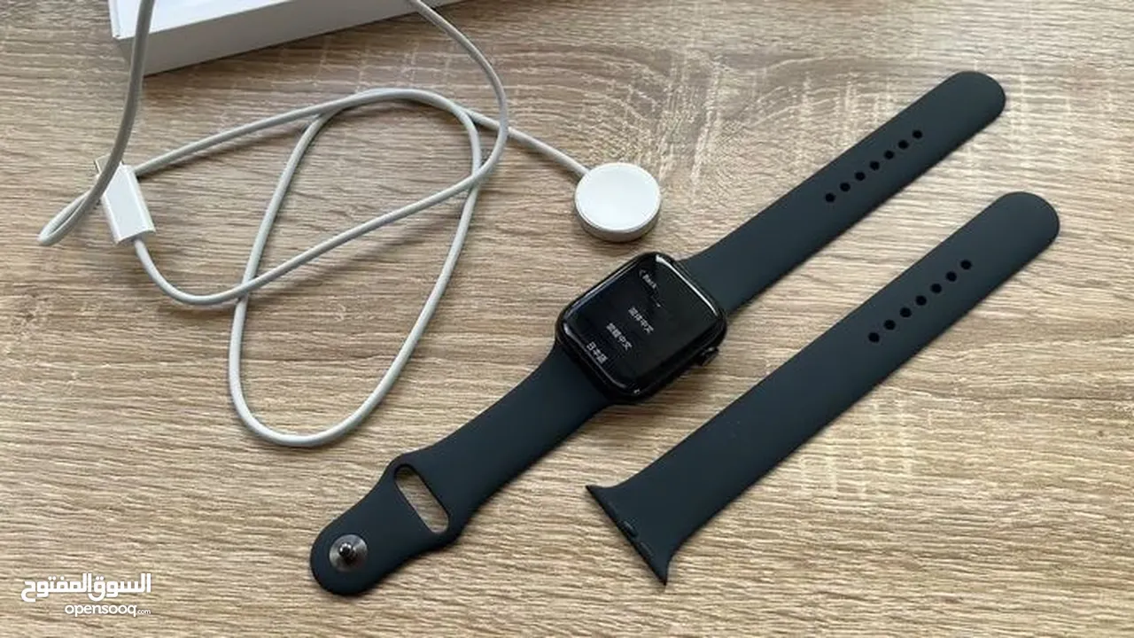 Black Apple Watch Series 7 45mm