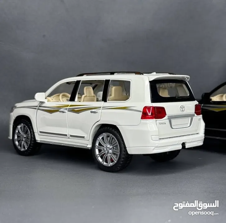 مجسمات سيارات