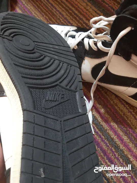 حذاء Nike.