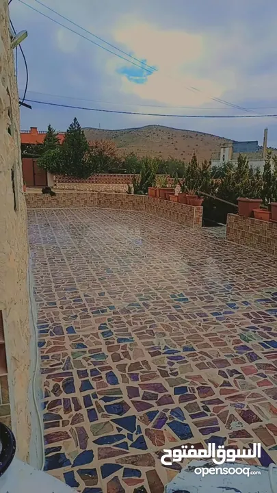جلي جميع انواع البلاط والرخام والجرانيت والسيراميك والمزايكو والبازلت