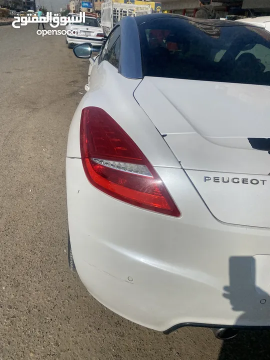 بيجو RCZ رياضي