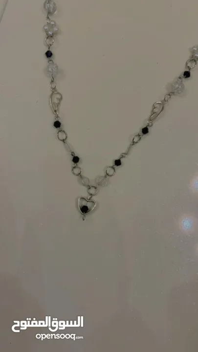 اعلان عن اكسسوارات مميزة hand made لمعرفة سعر كل قطعة واحدة تواصل على الرقم