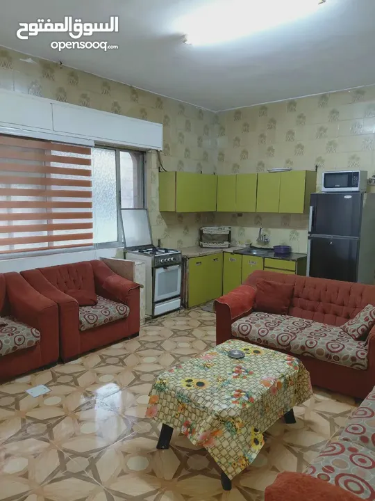 شقة مفروشة للايجار من المالك الجاردنز خلف سمارت باي شارع الجامعه مقابل أكاديمية ديربي