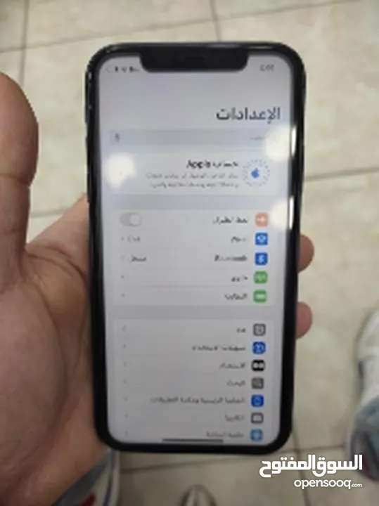 ايفون 11 لون اسود بحالة جيدة جدا في منطقة البيادر