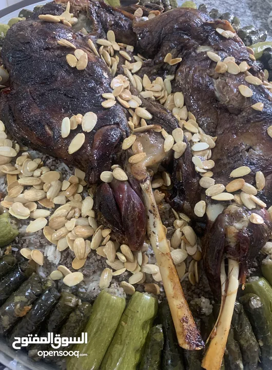 خروف مشوي او محشي او محشي ورق عنب دوالي