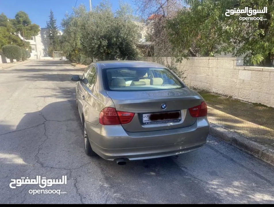 Bmw 316i Gold Full option in a very good condition