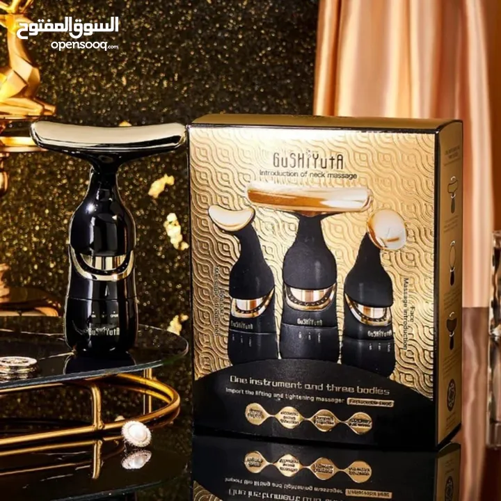 مع جهاز مساج الوجه 3×1  3 رؤوس متعددة للتدليك المثالي للوجه والرقبة جهاز واحد لروتين يومي .