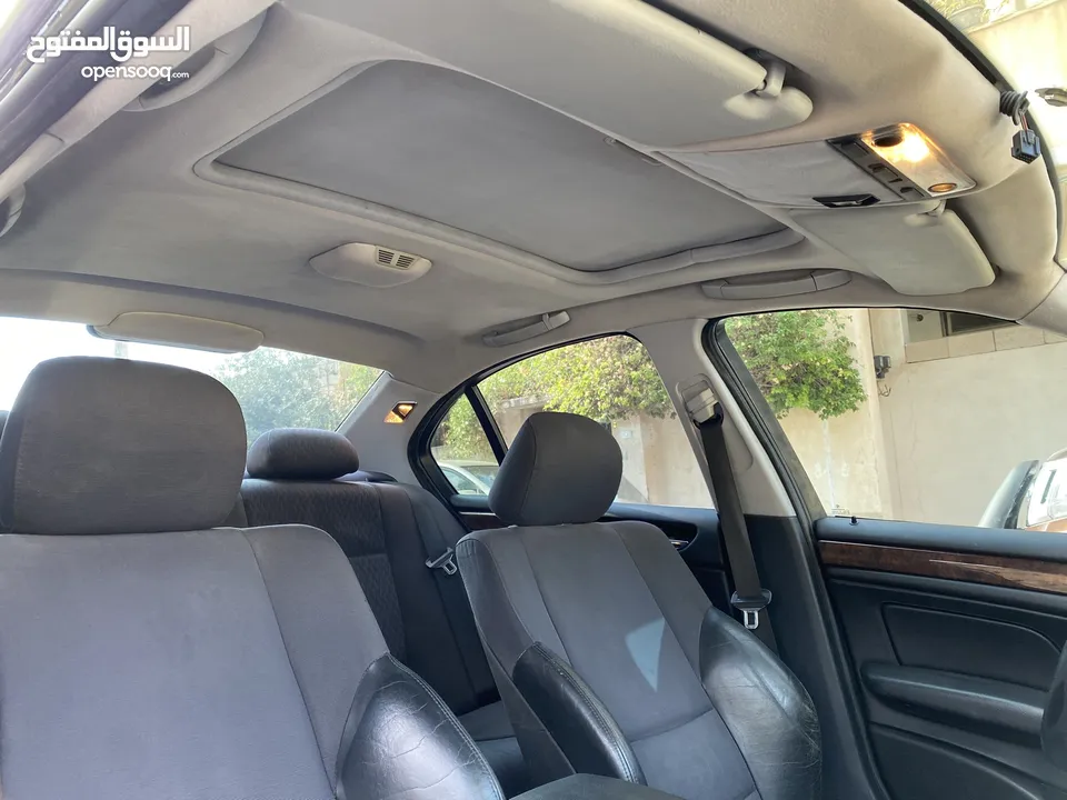 BMW e46 318 2001  بحالة ممتازة جدا