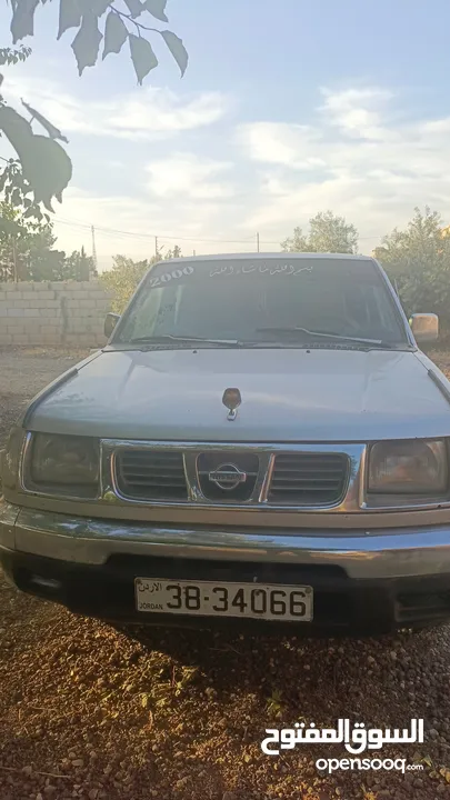 نيسان 1999بلدي للبيع  مرخصه سياره بحالة الوكاله تنازل فوري