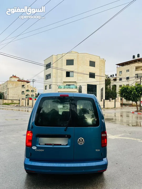 كادي 2018-غرفة مبطنة -ركاب (6+1)ماتور 2000 ديزل ماشي 110الف كليو فحص الف دفعة 50الف كاش والباقي شيكت