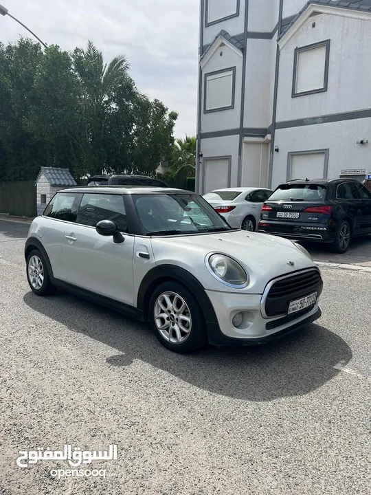 للبيع -  MINI Cooper-2019  موديل- 2019   كامل الموصفات بنورما