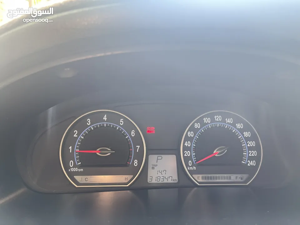 كيا لوتزي 2006 3 جيد لون سلفر ماتور 2000cc
