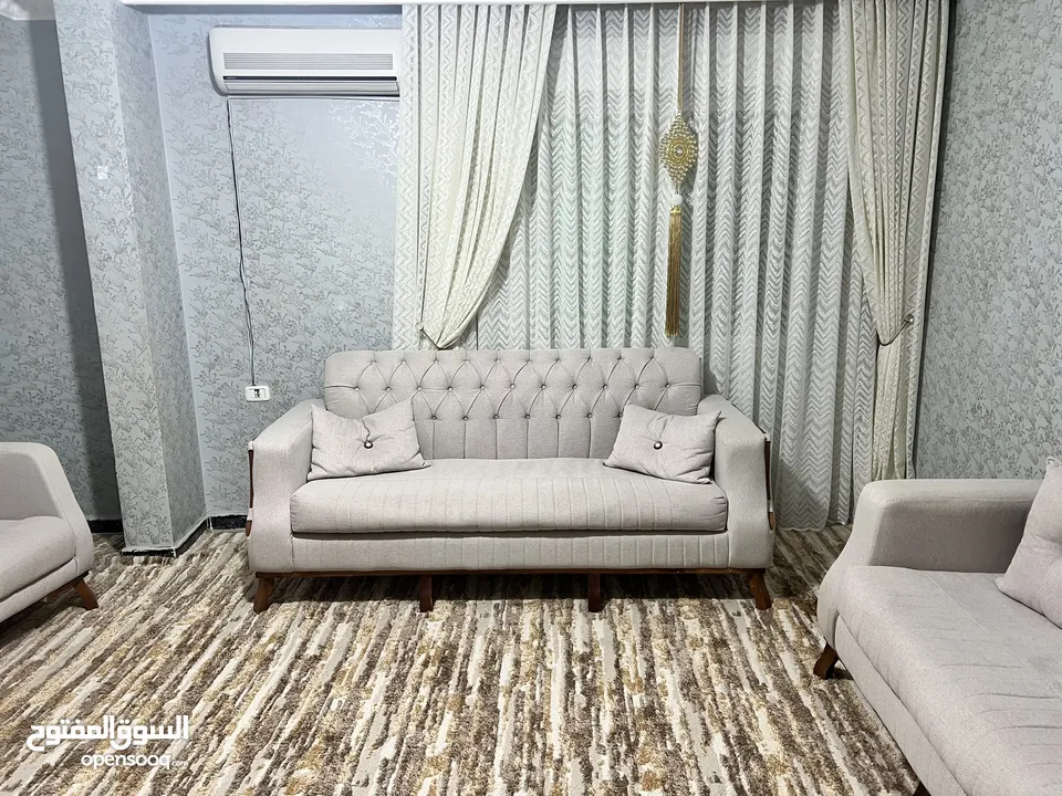 كنب حديث سبع مقاعد ثنائيه وثلاثيه ومفردتين