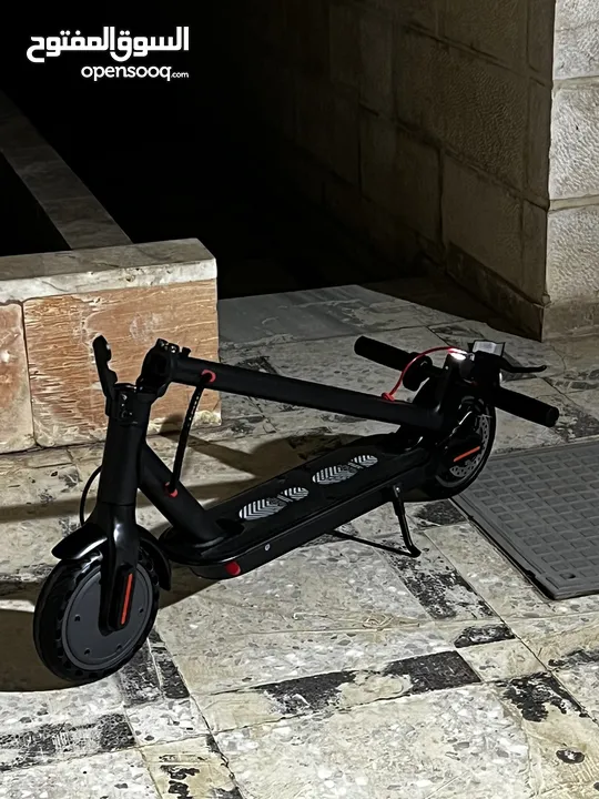 سكوتر كهربائي  E-scooter