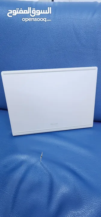 Surface Book 2