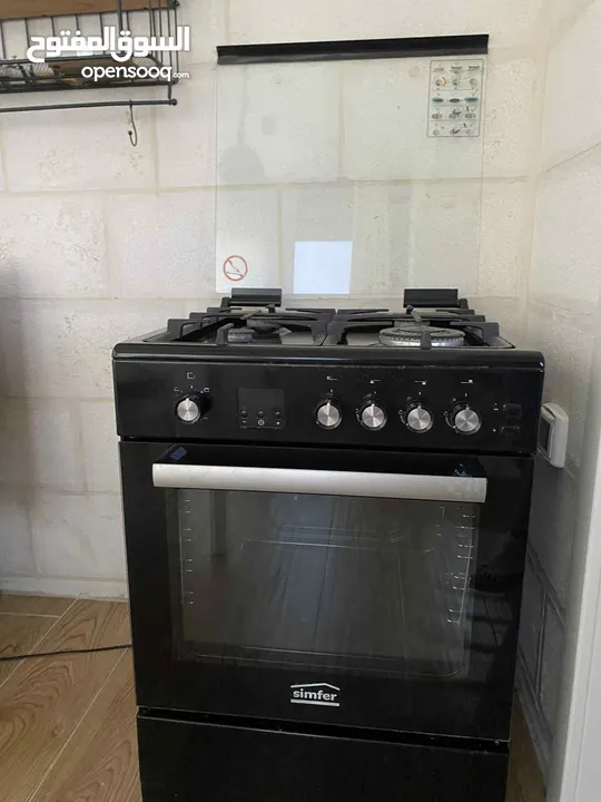 فرن مع غاز نوع سمفر مستعمل