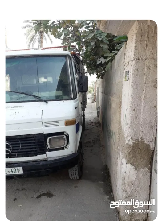مرسيدس 608