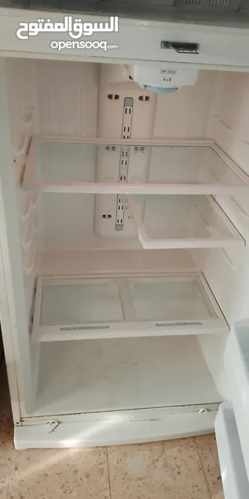 ثلاجه للبيع دايو بحاله الوكاله