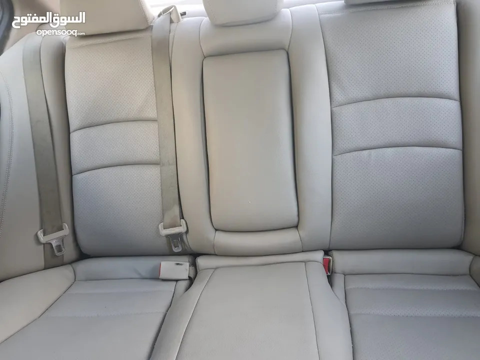 هوندا اكورد 2014 لون شمباني مميزة واقتصادية  للبيع او البدل