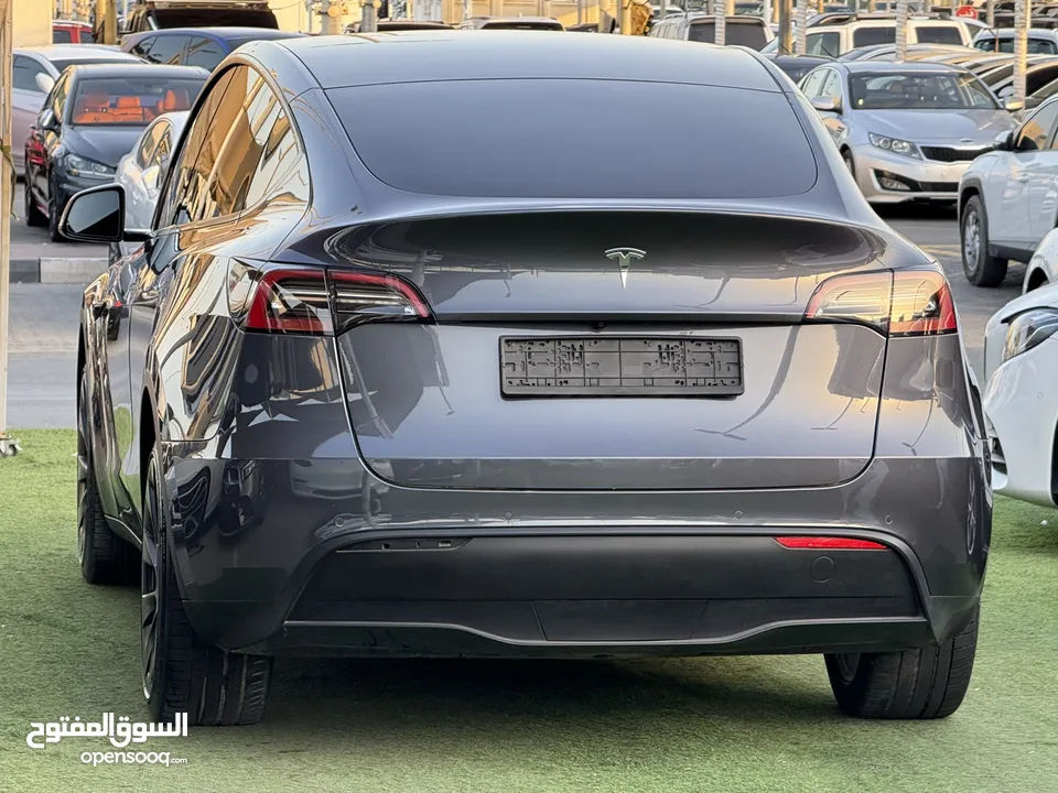 TESLA MODEL Y Long range 2022 Gcc