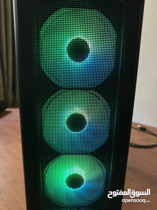 Pc gaming قابل للتفاوض البسيط ...............................