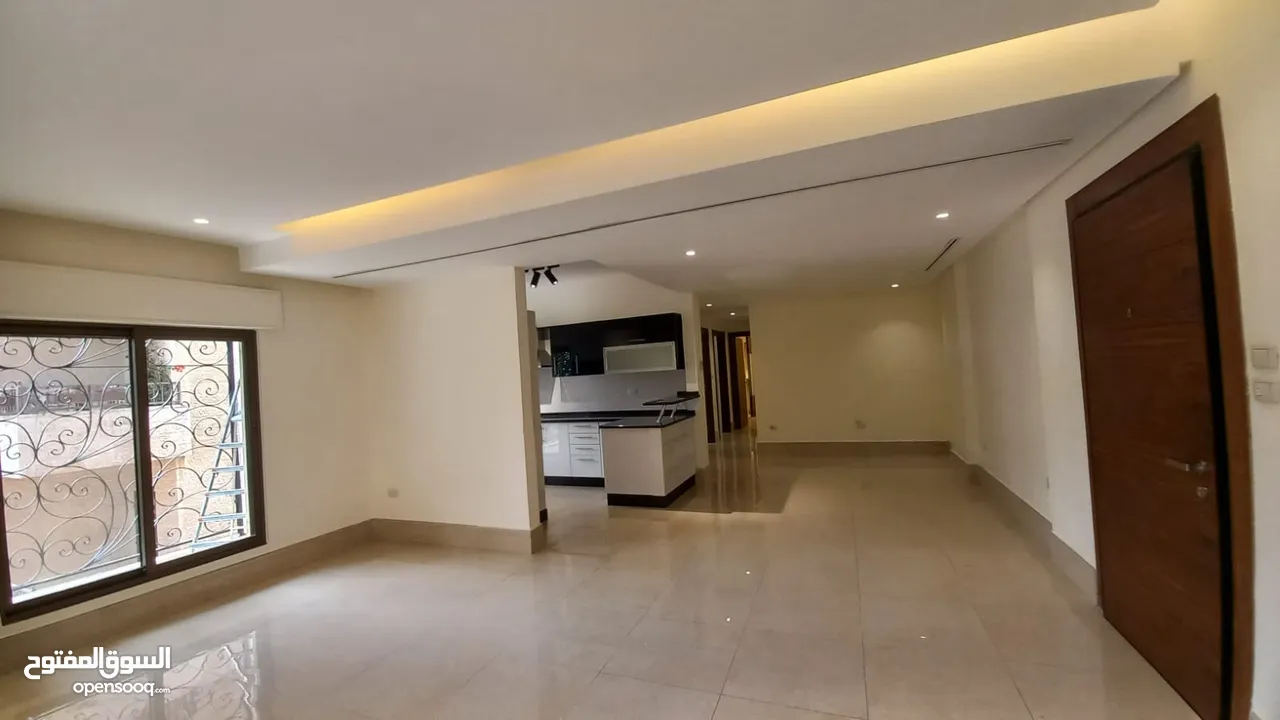 شقةشبه مفروشة للايجار في دير غبار ( Property 38880 ) سنوي فقط