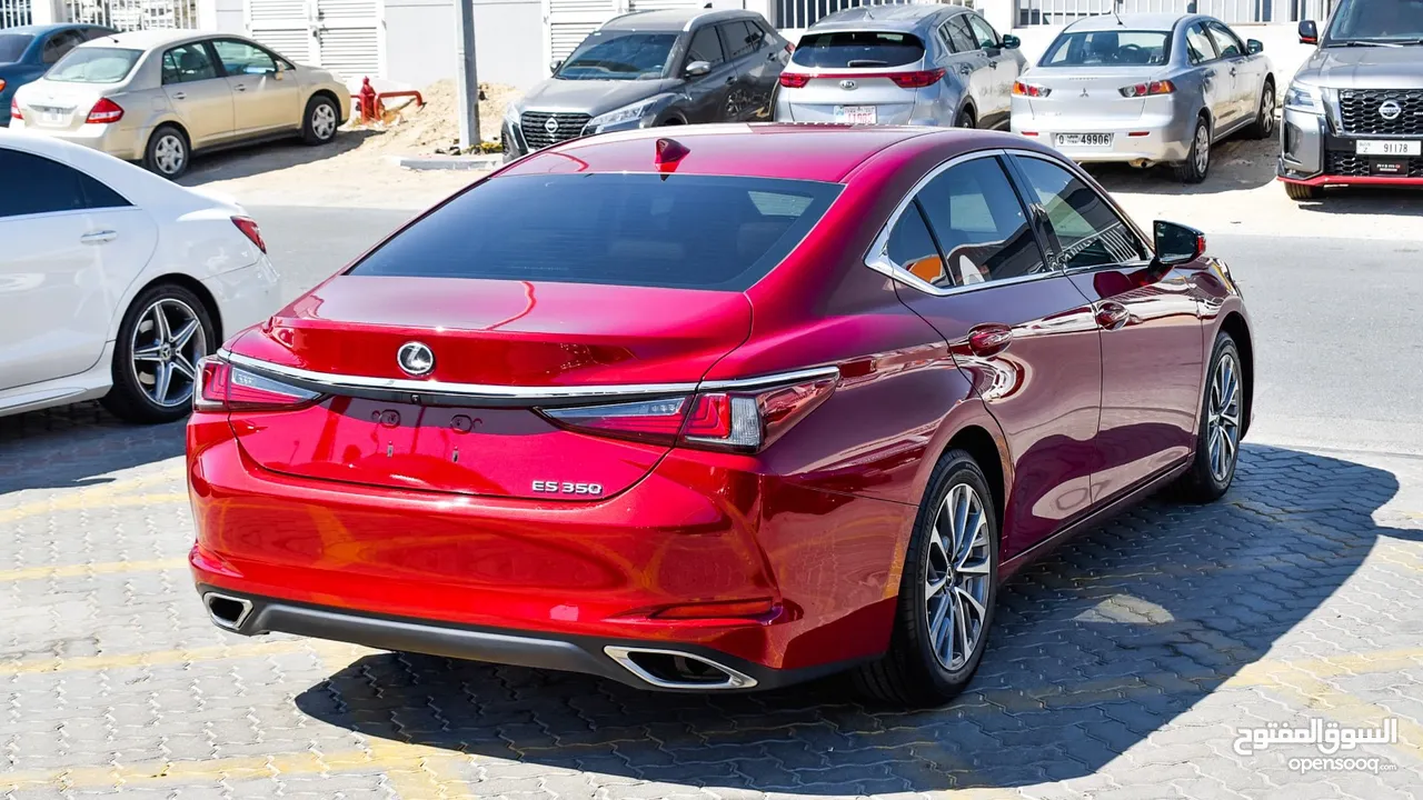 Lexus ES350 with 2 years warranty in excellent condition