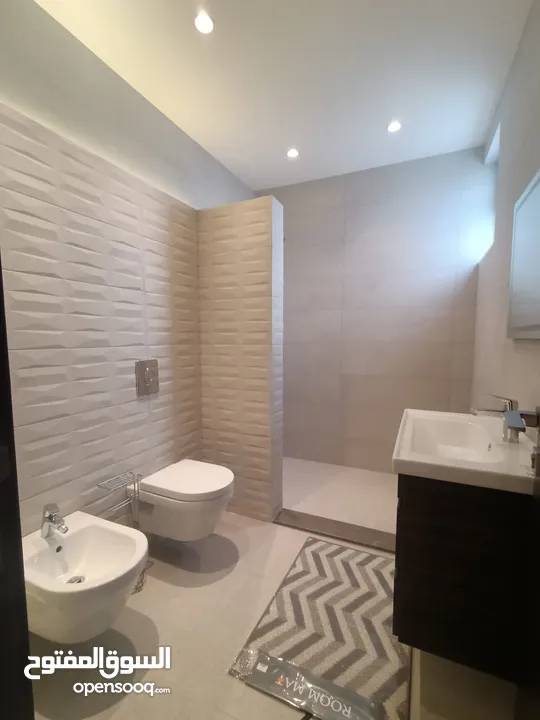 شقة غير مفروشة للايجار في الدوار الرابع ( Property 38212 )-174960153