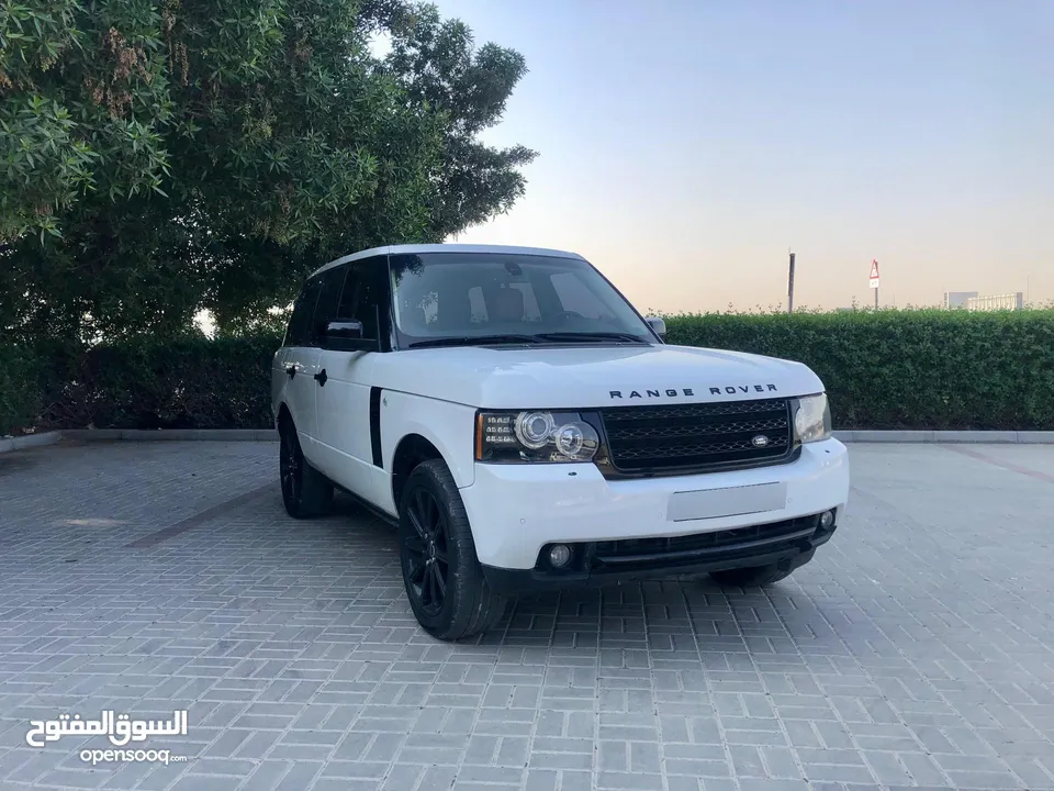 RANGE ROVER HSE  MODEL 2012 CLEAN CAR FULL OPTIONS FOR SALE