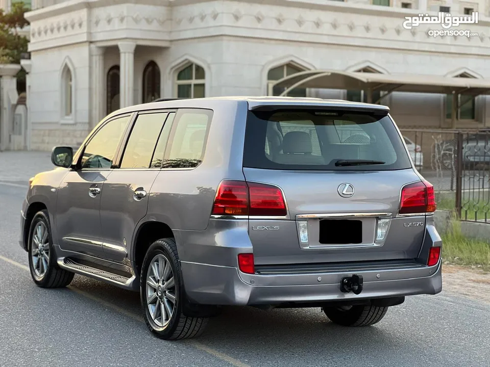 Lexus LX570 GCC V8 2011 Price 74,000 AED