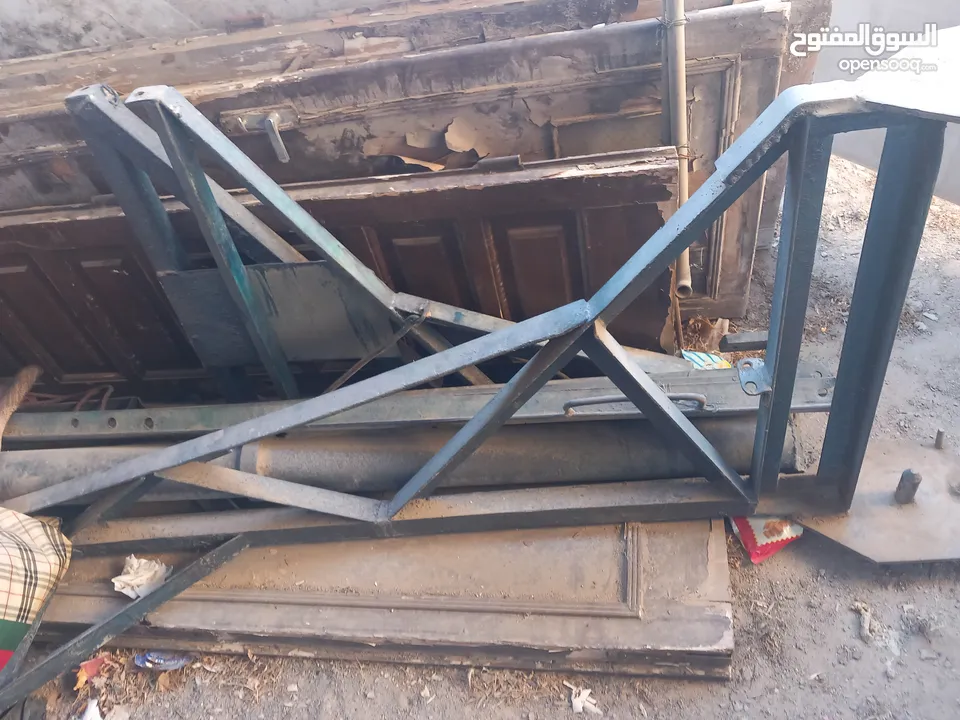 معدات بناء