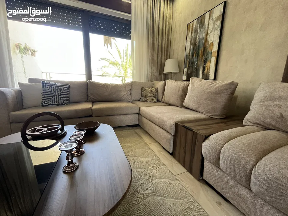 طقم كورنر مودرن Q design استخدم قليل