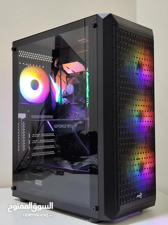 White gaming pc, core I7-7700k & RTX  2060