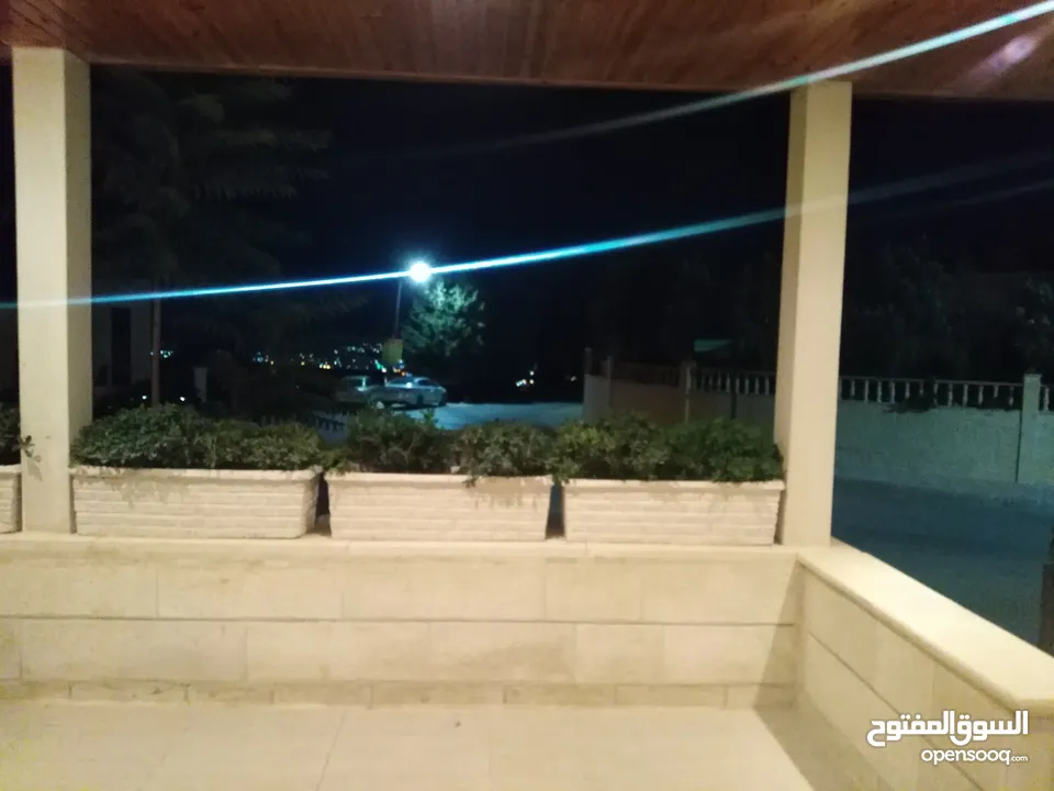 قوار حجر صناعي