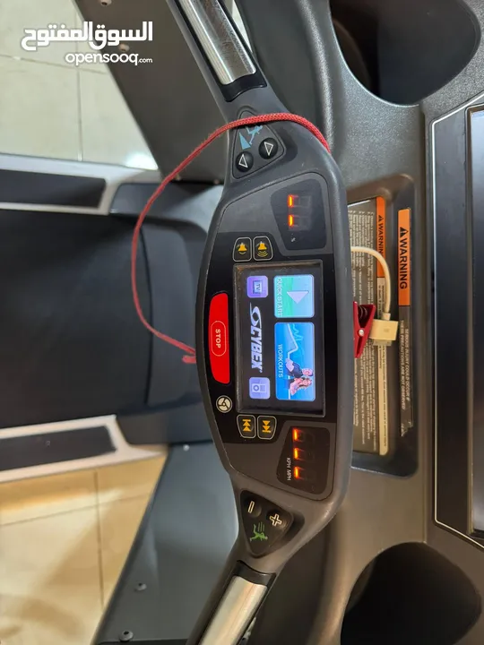 جهاز تريدميل Cybex770T شبه جديد استخدام شهرين فقط بسعر مغري