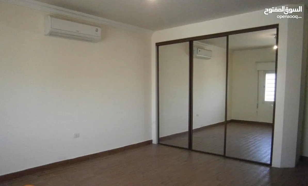 للايجار شقة في دير غبار ط رابع 4 غرف 2ماستر 4حمامات